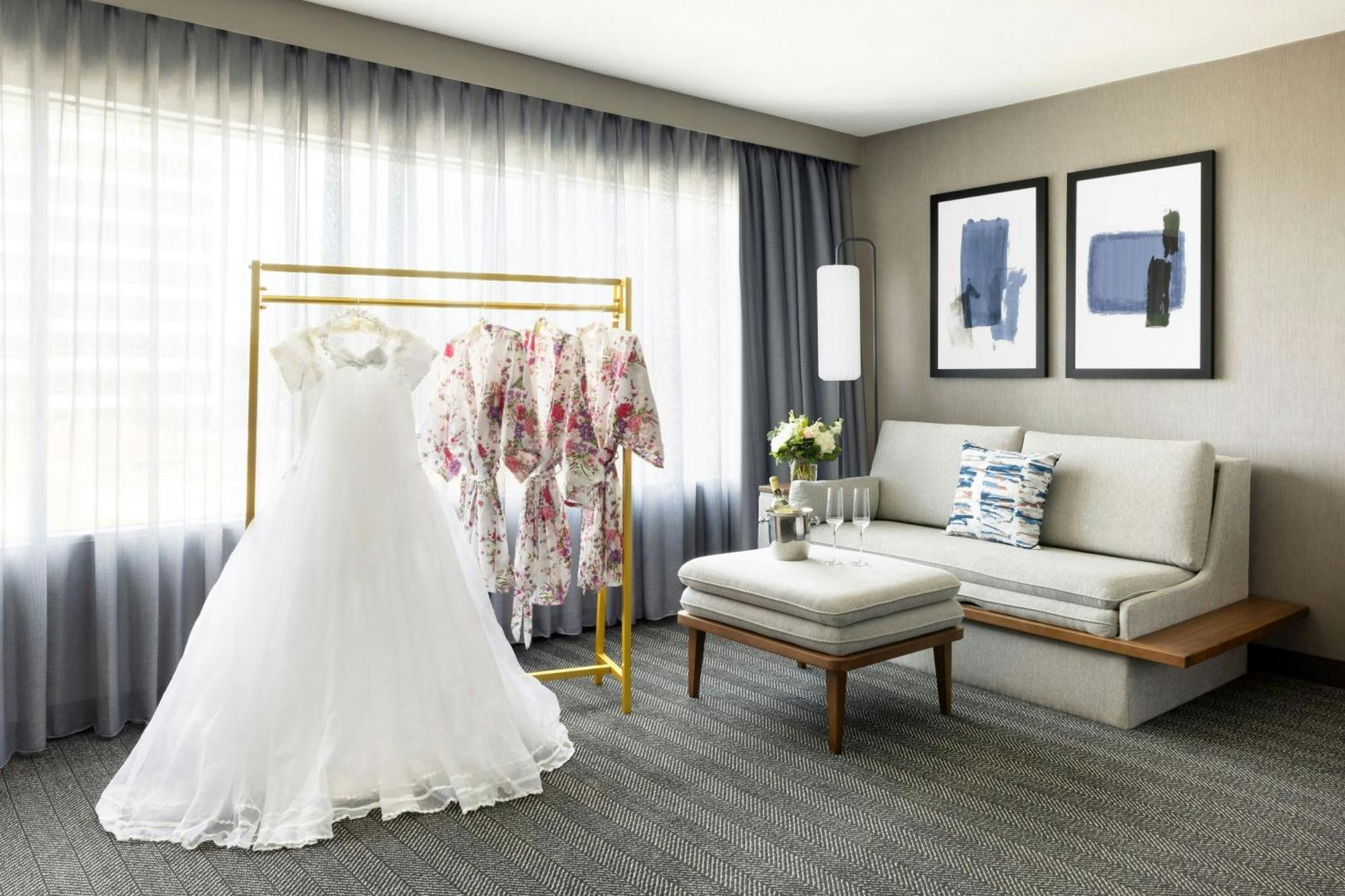 Courtyard By Marriott Los Angeles Woodland Hills Esterno foto