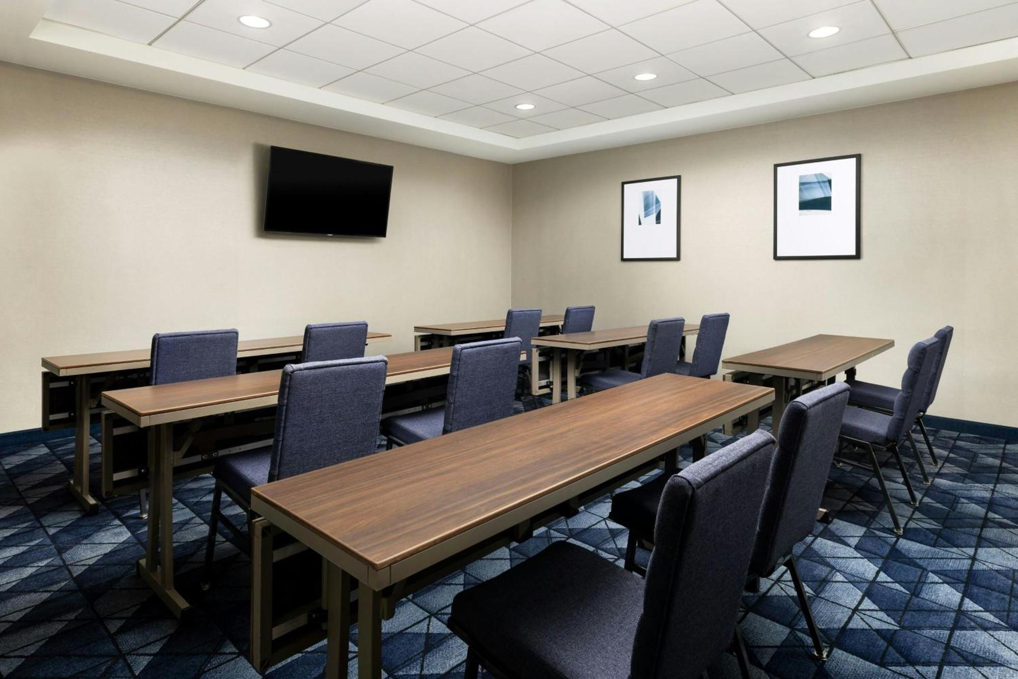 Courtyard By Marriott Los Angeles Woodland Hills Esterno foto