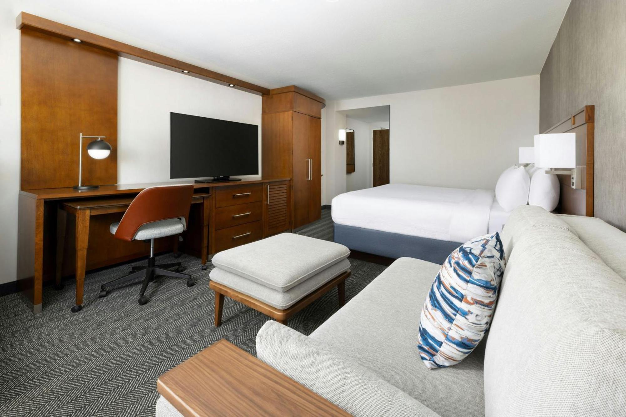 Courtyard By Marriott Los Angeles Woodland Hills Esterno foto