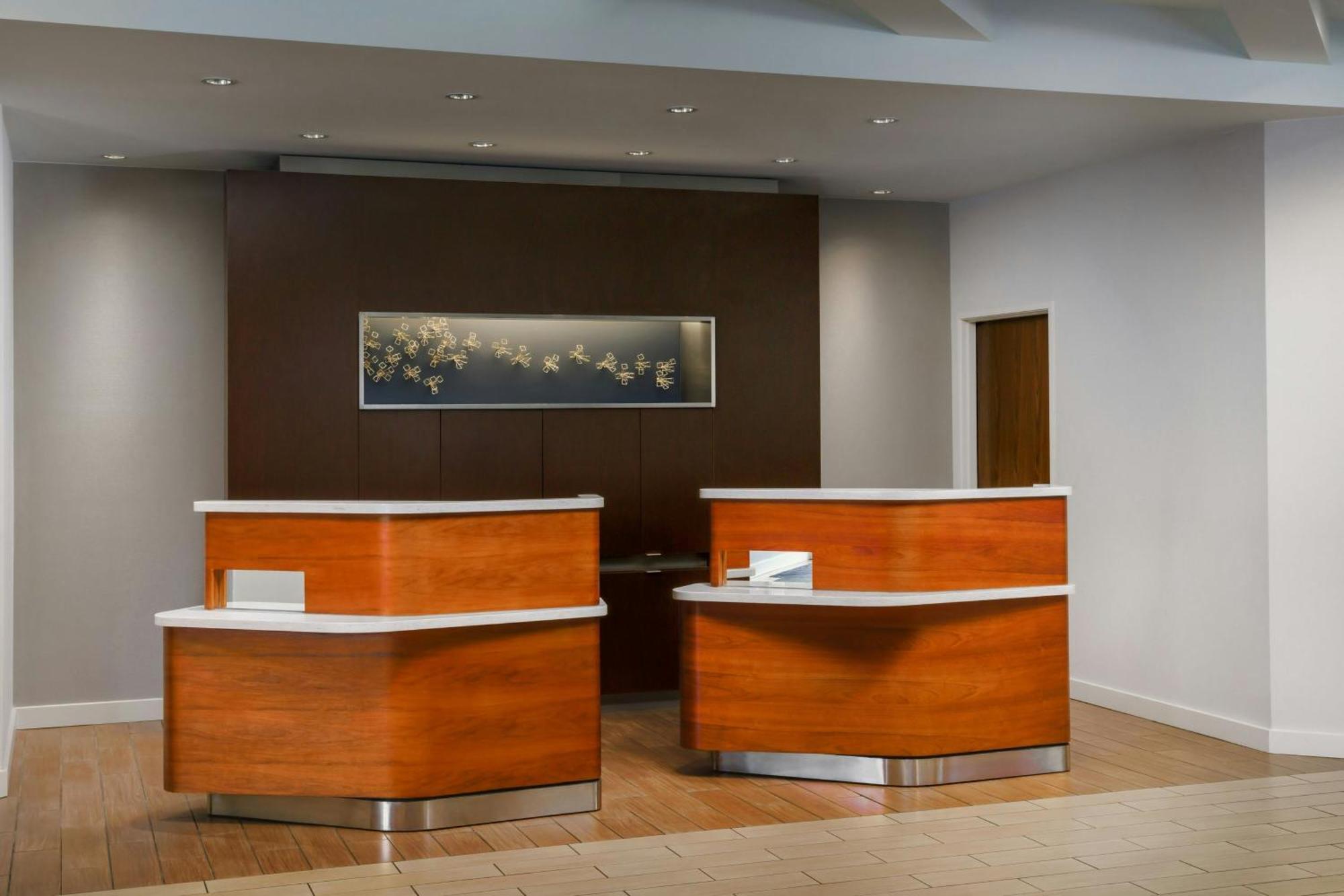 Courtyard By Marriott Los Angeles Woodland Hills Esterno foto