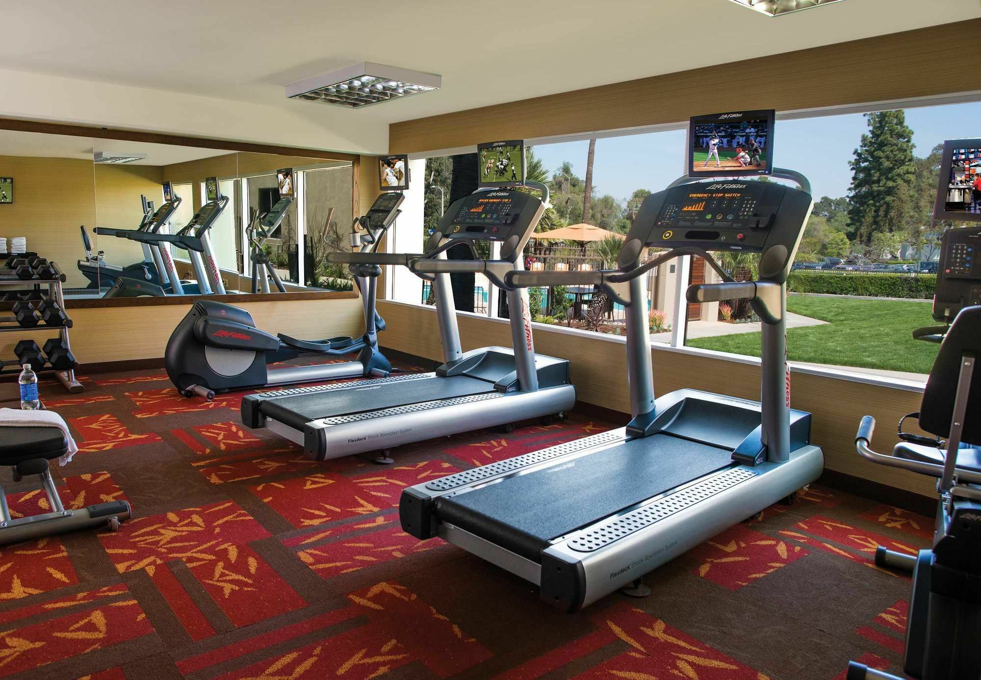 Courtyard By Marriott Los Angeles Woodland Hills Esterno foto